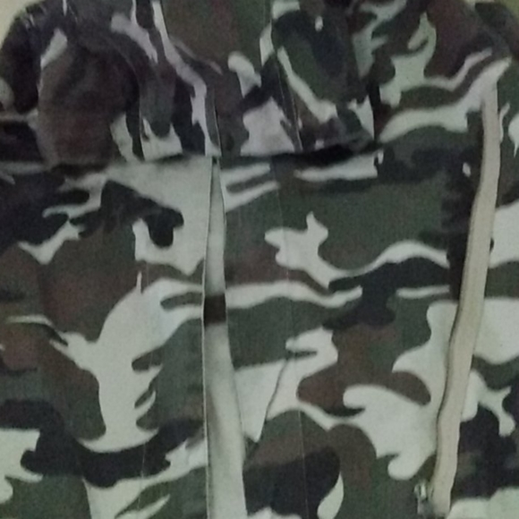 Jacket - Picture 4 of 6